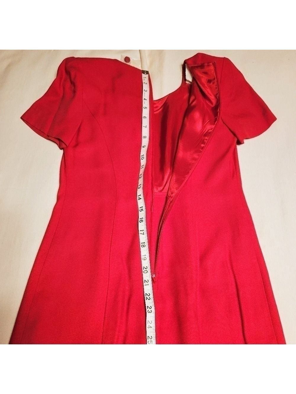 Petite Sophisticate Red Dress Petite Size 2 - Picture 12 of 13